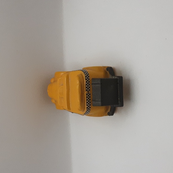 Vintage Avon Checker Cab Cologne Bottle - Picture 4 of 7